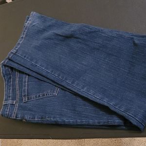 Jones Studio Stretch Dark Denim in size 14p